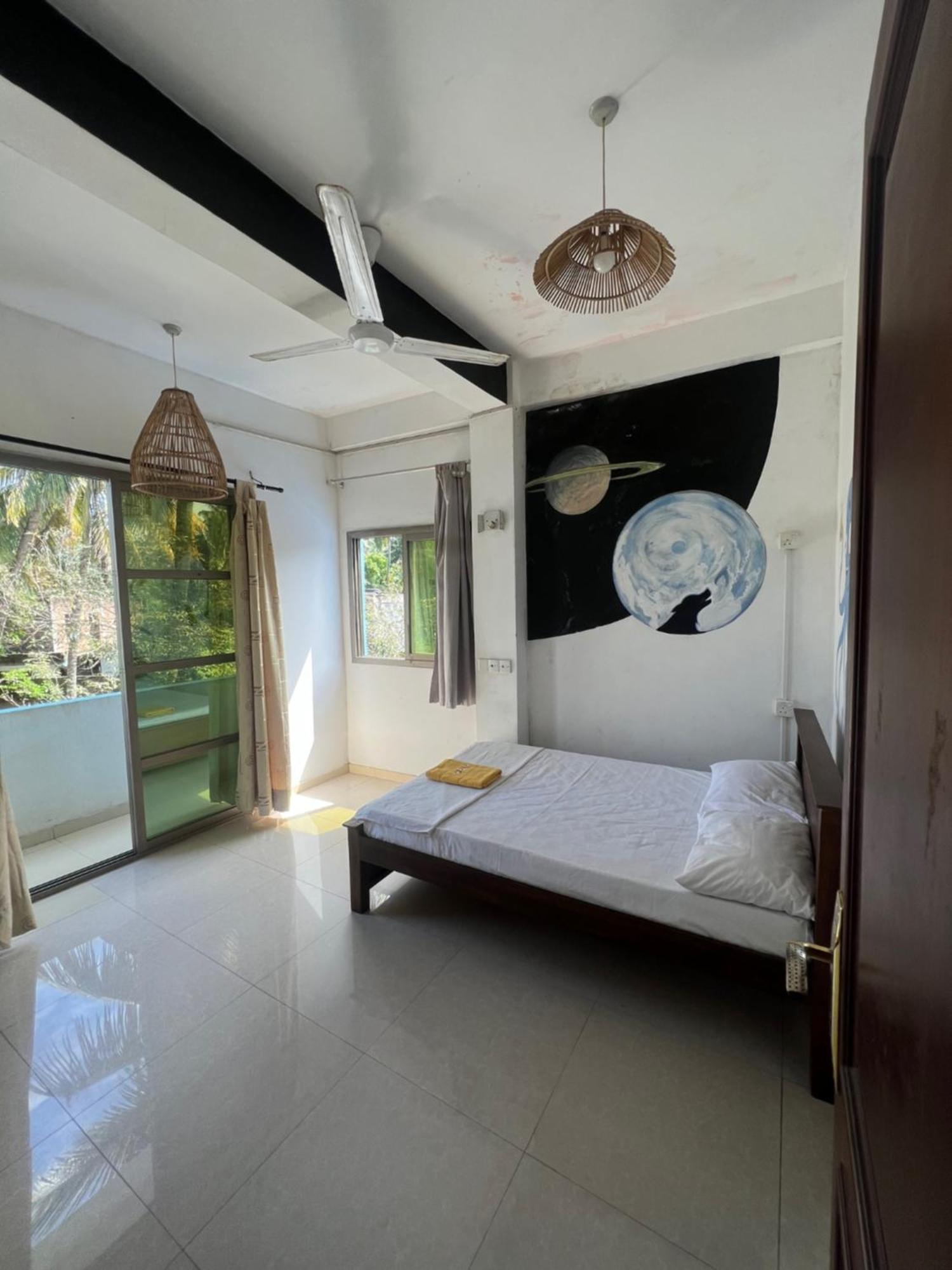 Yasis Surf Lodge ミリッサ エクステリア 写真